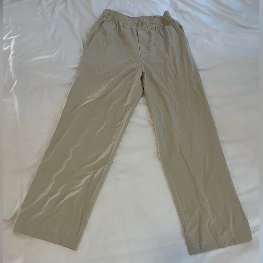 Tan Uni Qlo pants